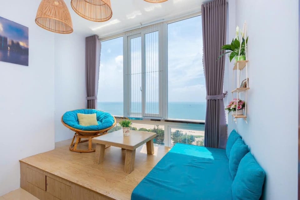 Natural landscape, Living room, Seating area, Dining area, Sea view