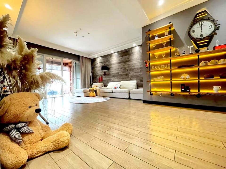 哲帆民宿 大竹林龙湖江与城花园洋房店 Apartment in China