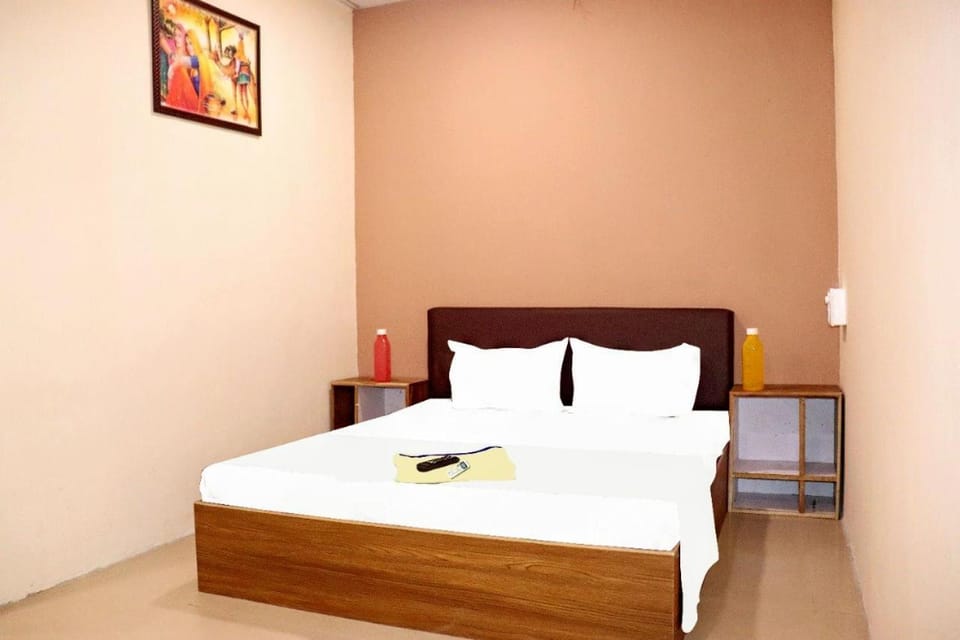 Ibis Rooms Times World Althan Hotel in Gujarat
