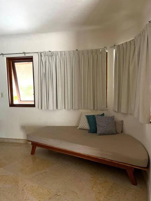 blue angel 22 a unos paso de la 5v y la playa Apartment in Playa del Carmen
