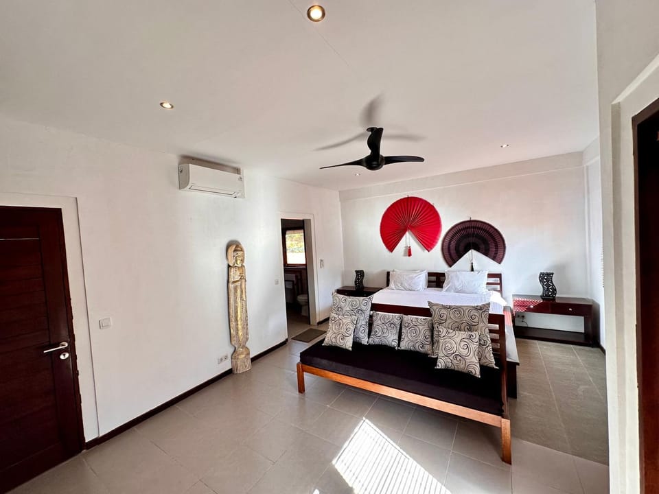 Bed, Bedroom, air conditioner