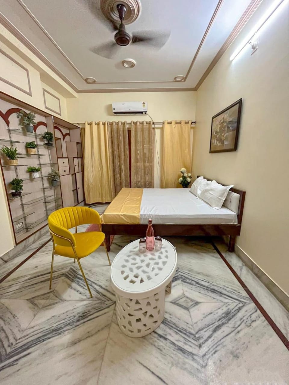 Serene Stays at Varanasi - 3BHK Luxury Villa Vacation rental in Varanasi
