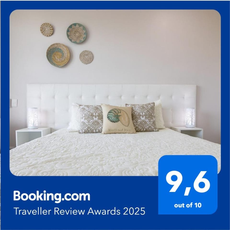 Bedroom, Certificate/Award