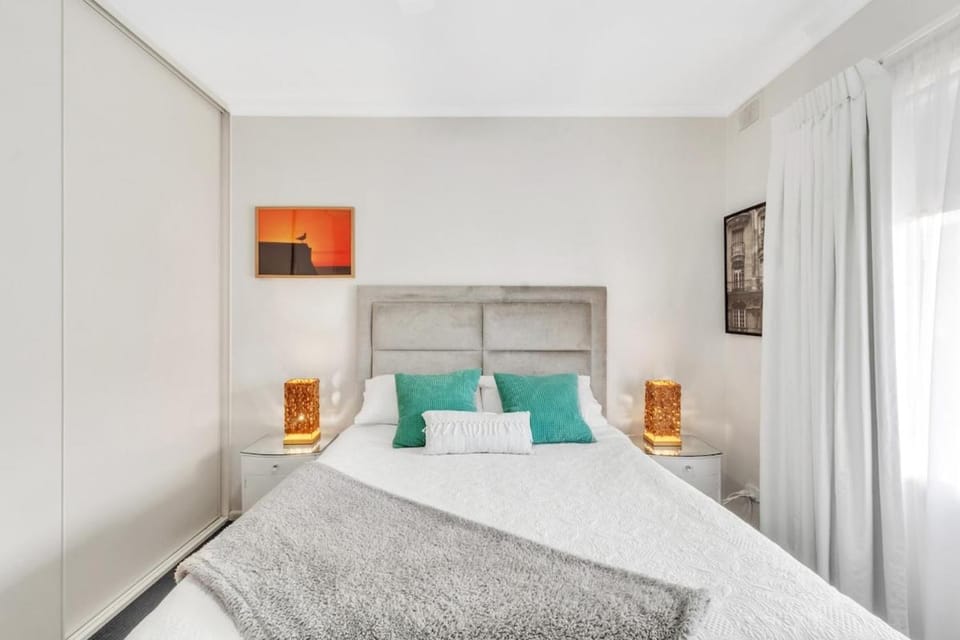 Semaphore's Seaside Retreat Apartment in Adelaide