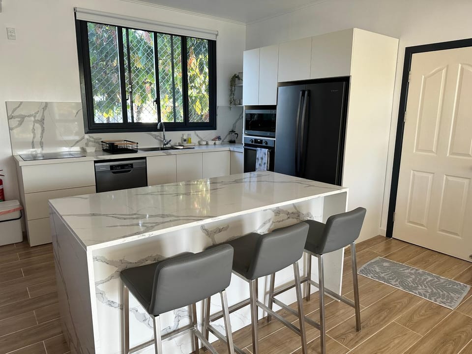 Kitchen or kitchenette, oven, stove