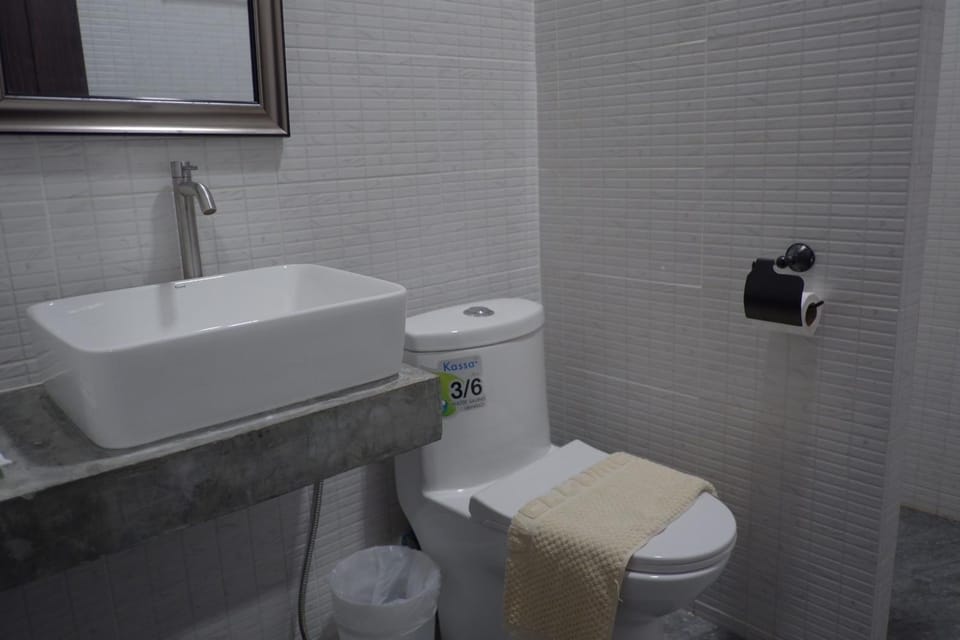 Toilet, Bathroom