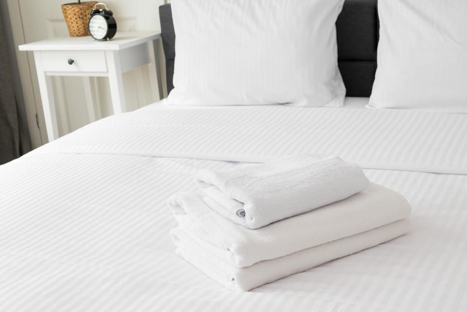 Bed, Photo of the whole room, Bedroom, towels