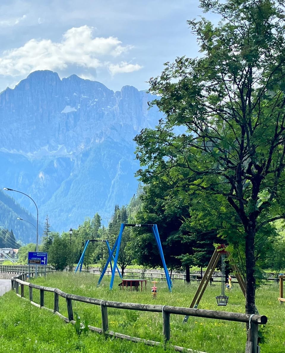 Nearby landmark, Natural landscape, Mountain view