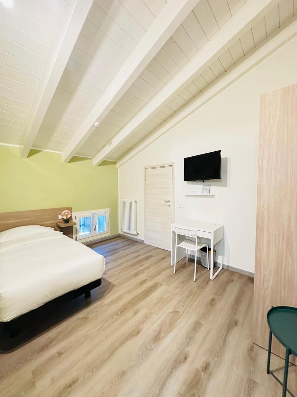 Communal lounge/ TV room, Photo of the whole room, Bedroom