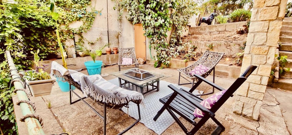 Appartement Jardin Jacuzzi Apartment in Aix-en-Provence