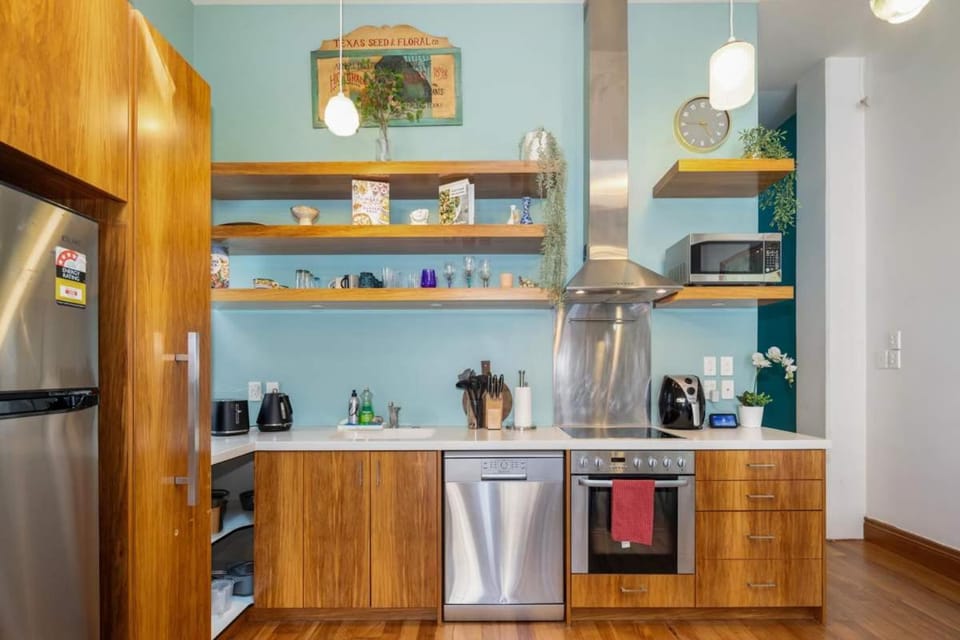 The Birds Nest - Central City Loft Apartment in Wellington