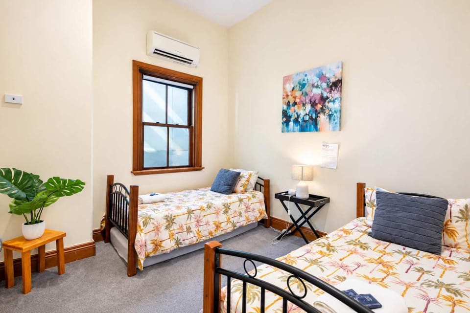 The Birds Nest - Central City Loft Apartment in Wellington