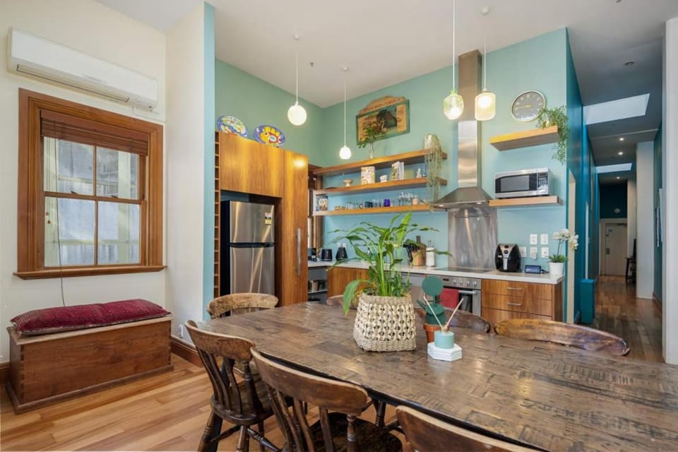 The Birds Nest - Central City Loft Apartment in Wellington