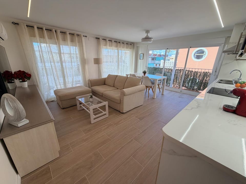 Living room, Dinner, kitchen