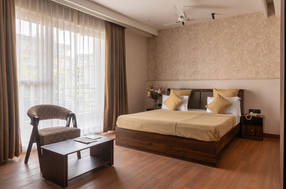 Bed, Photo of the whole room, Bedroom