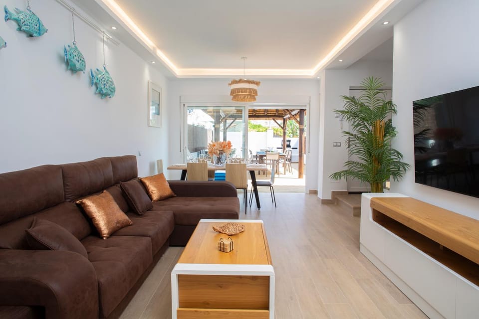 TV and multimedia, Living room, Seating area