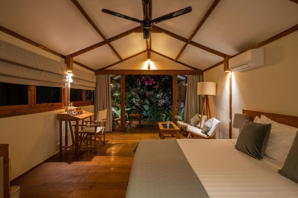Bed, Night, Bedroom