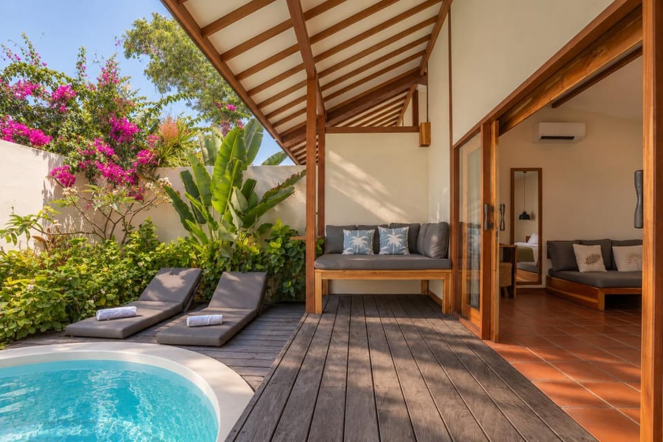 Gili Teak Beach Front Resort Hotel in Pemenang