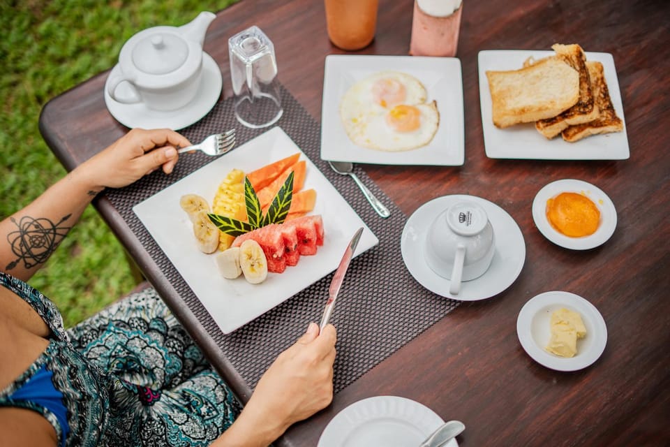 Food and drinks, Food, Breakfast, Continental breakfast