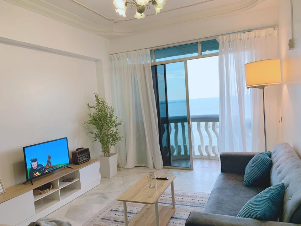 Glory Beach Duplex Ocean View - 8Pax 3BR & FREE Disney Hotstar Apartment in Port Dickson