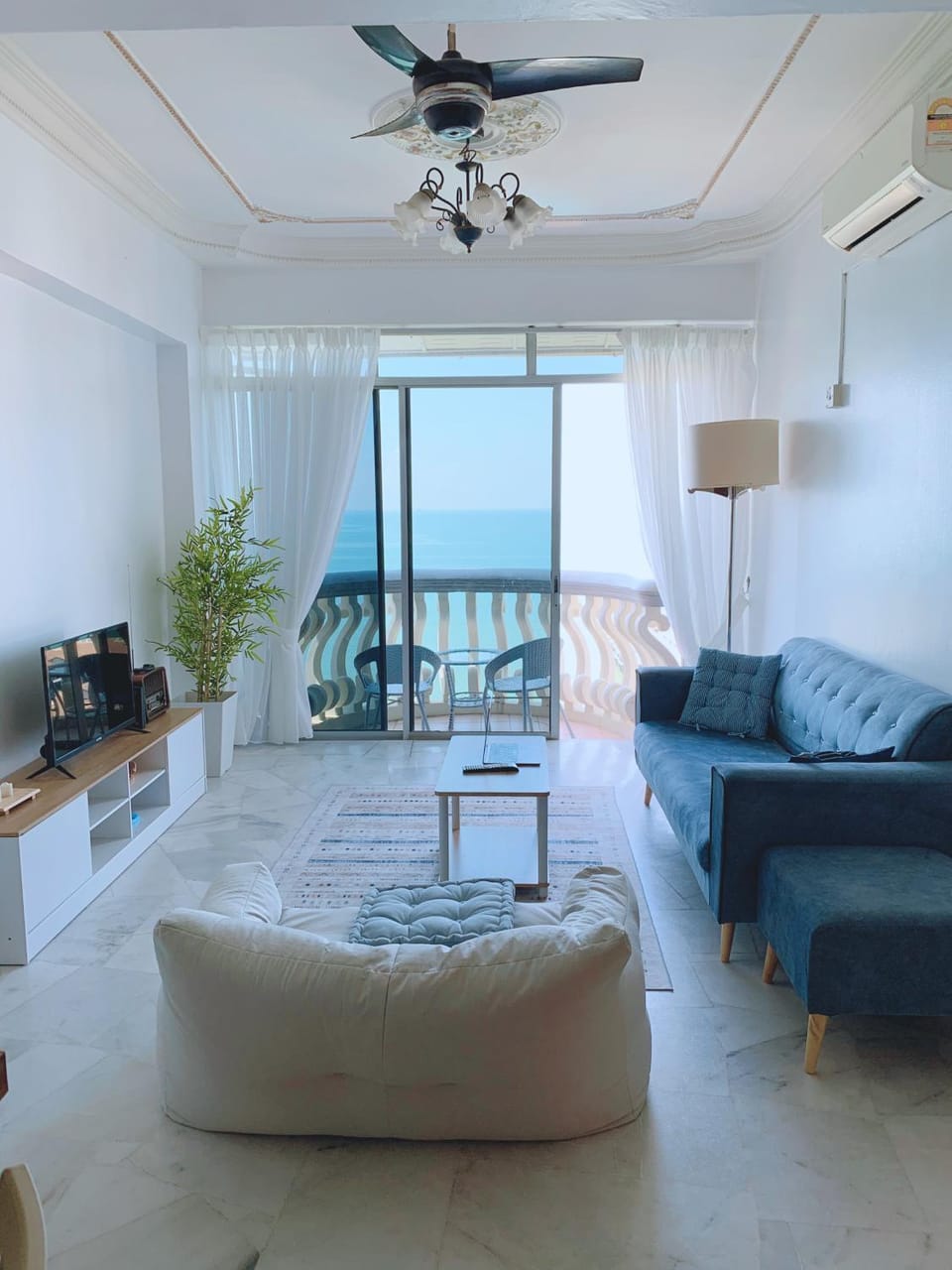 Glory Beach Duplex Ocean View - 8Pax 3BR & FREE Disney Hotstar Apartment in Port Dickson