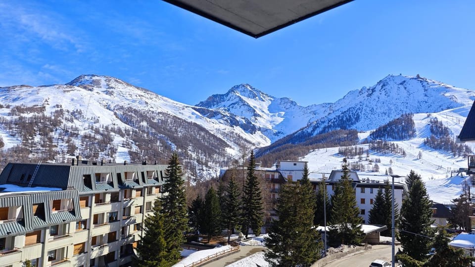 Day, Natural landscape, Winter, Mountain view