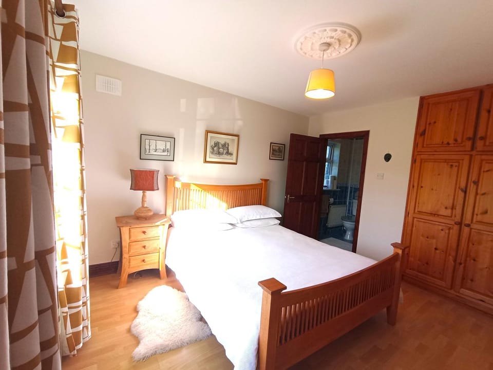 Bottega Guesthouse and Gallery Vacation rental in Ireland