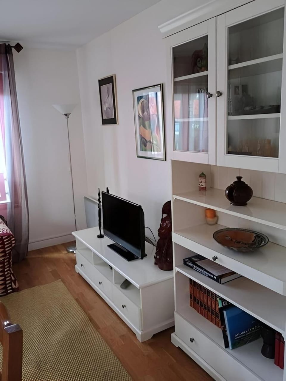 Library, TV and multimedia