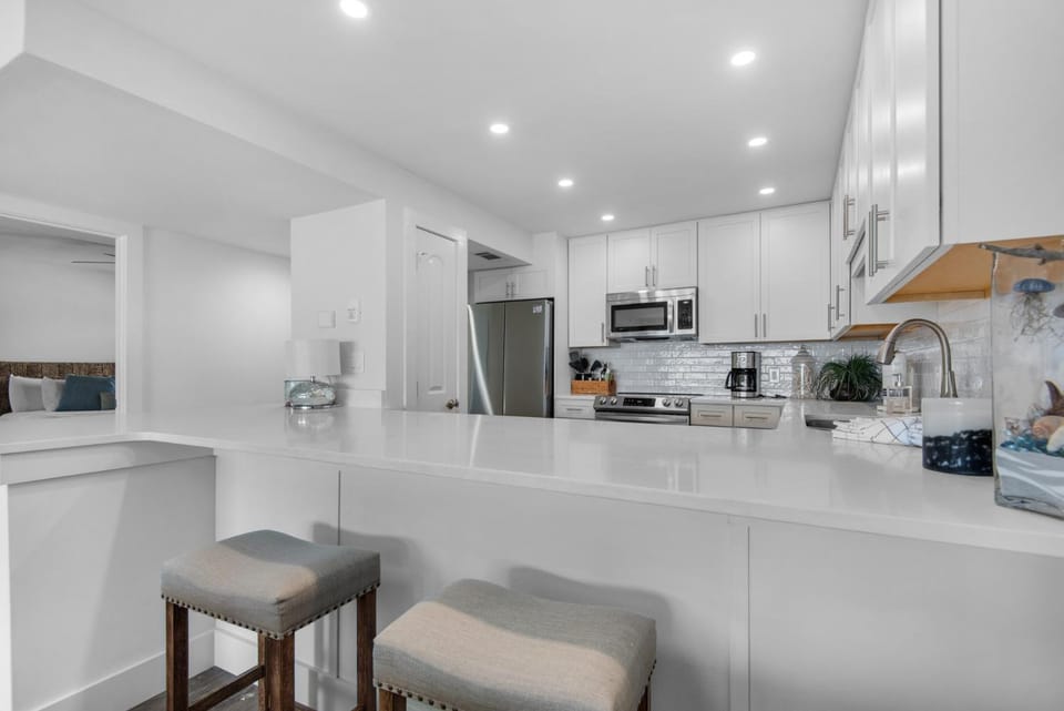 Beach House Condominium 203C by Newman-Dailey Apartment in Miramar Beach