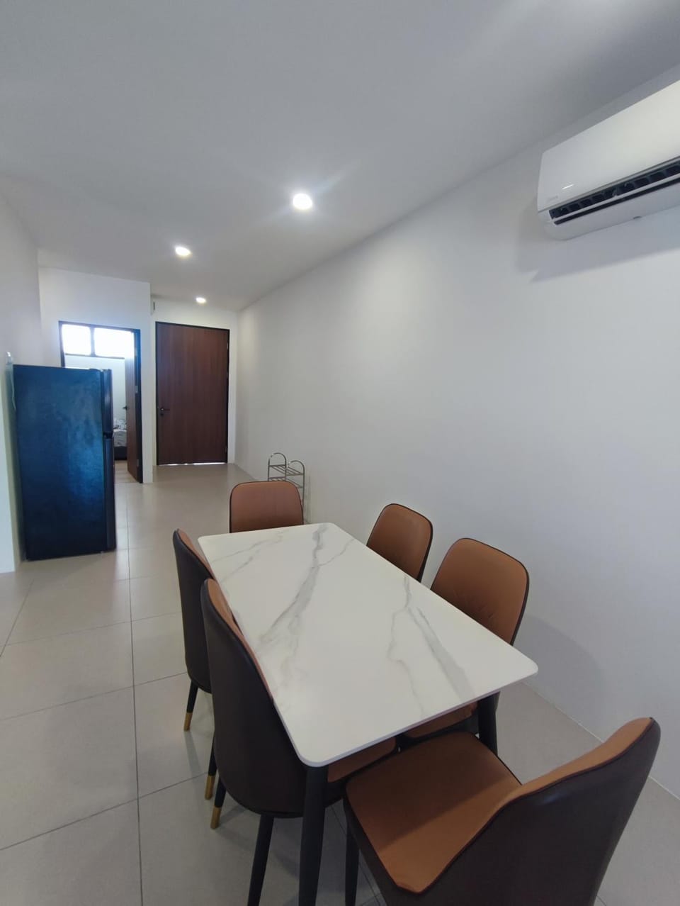 TV and multimedia, Dining area, Meeting/conference room, air conditioner