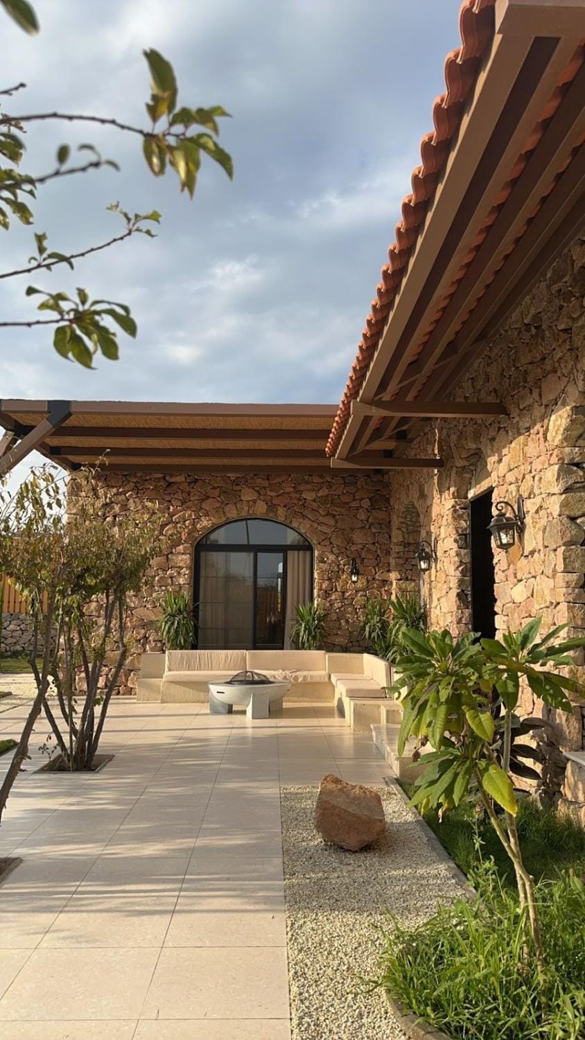 Property building, Garden, Garden view