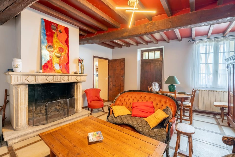 Property building, Living room