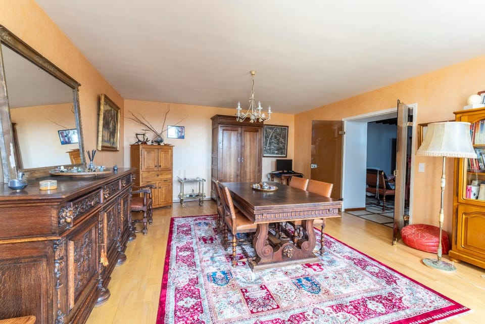 Property building, Living room