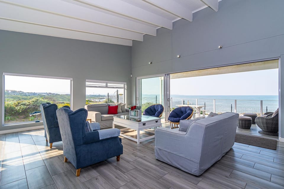 Patio, Seating area, Sea view, Sea view, Location