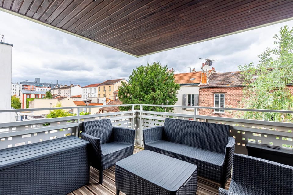 Property building, Balcony/Terrace