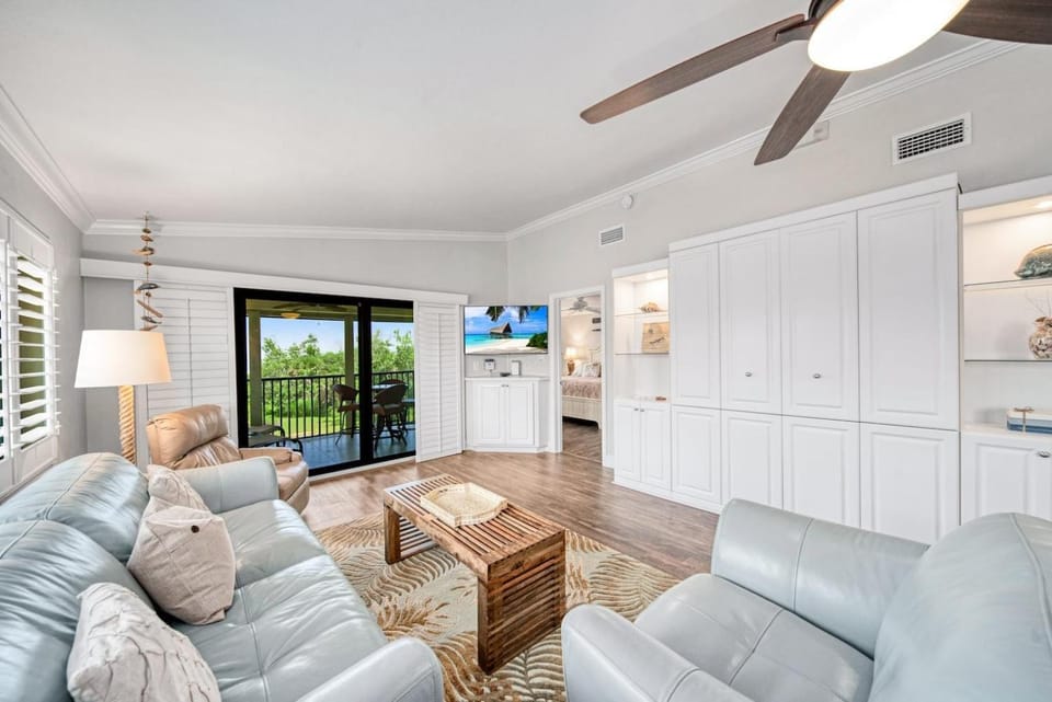 Sandpiper Beach #504 House in Sanibel Island