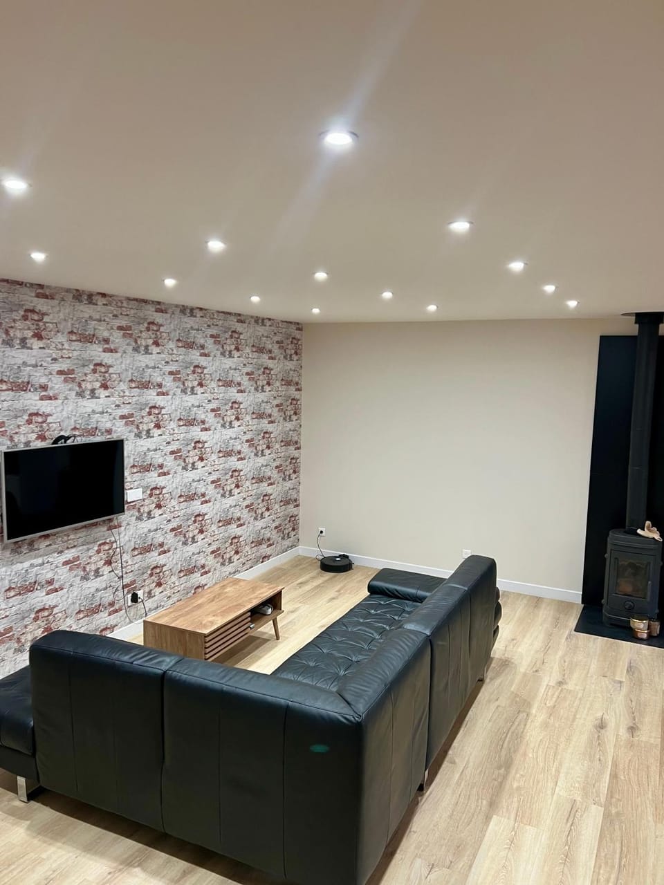 TV and multimedia, Seating area