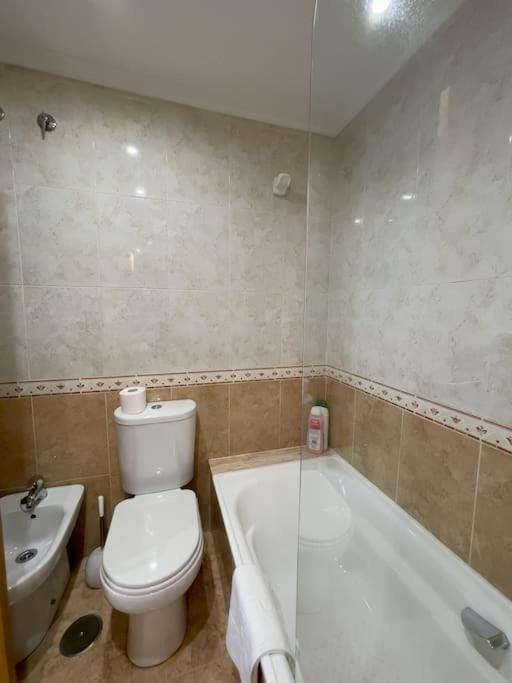 Apartamento Vigo 3Hab 6PAX WiFi PARKING Playa a 8 mins ツ by Rias Baixas Rentals Apartment in Vigo