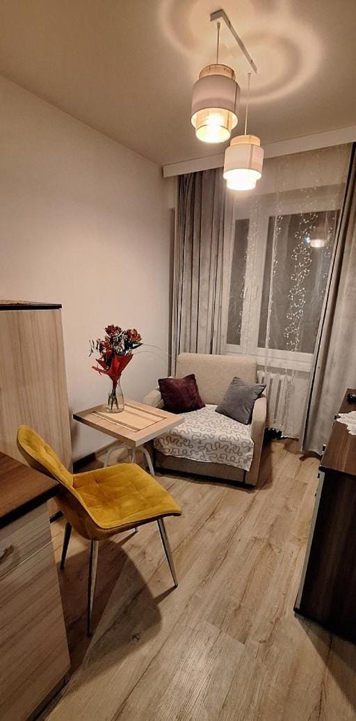 Living room, Photo of the whole room