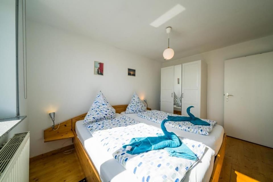 Property building, Living room, Bedroom