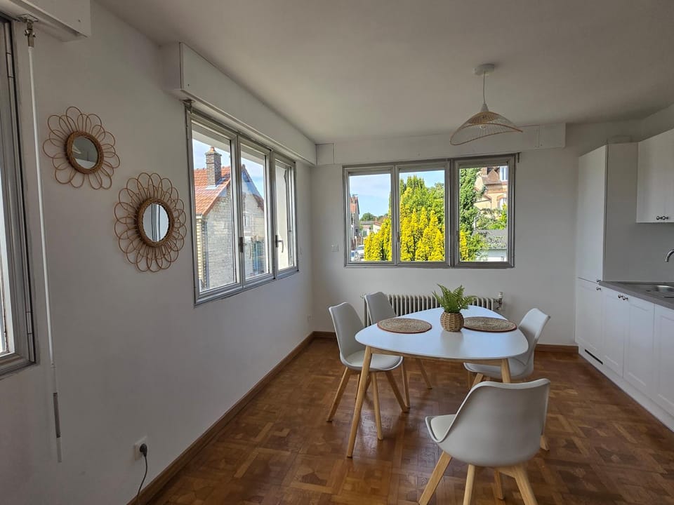 LE 1 BIS - T2 tout équipés Apartment in Troyes