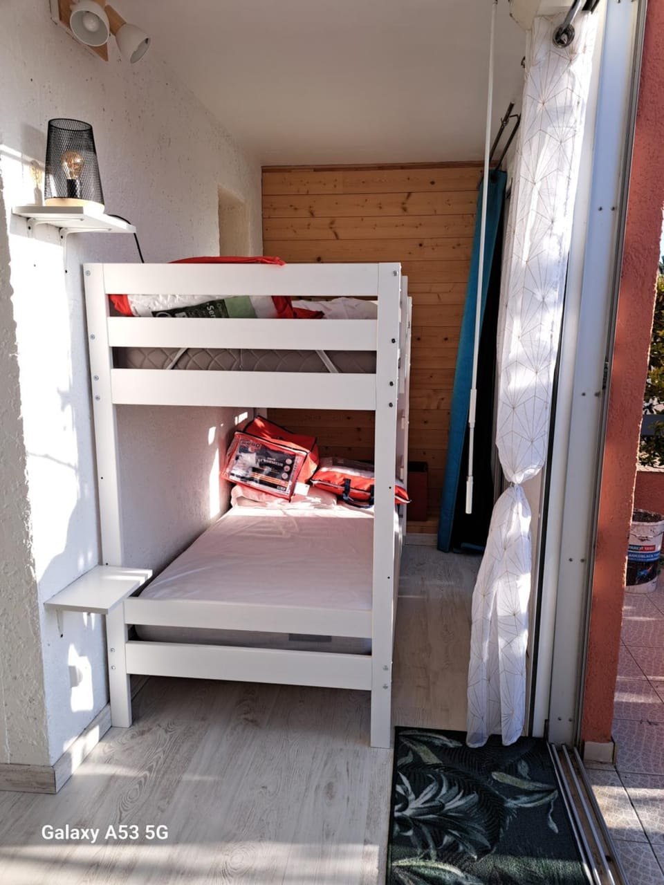 bunk bed