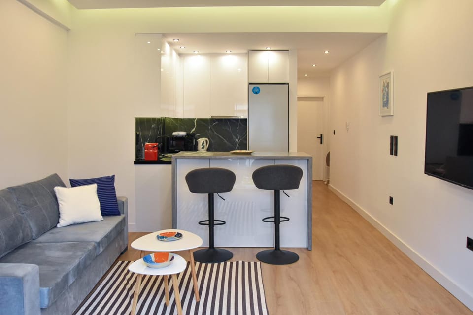 Cozy apartment in Pireus Apartment in Pireas
