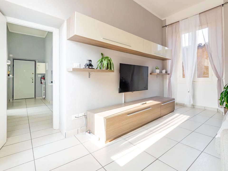Communal lounge/ TV room, TV and multimedia, Floor plan