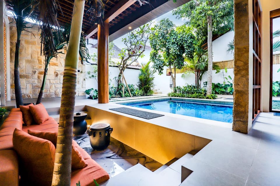 Seating area, Swimming pool
