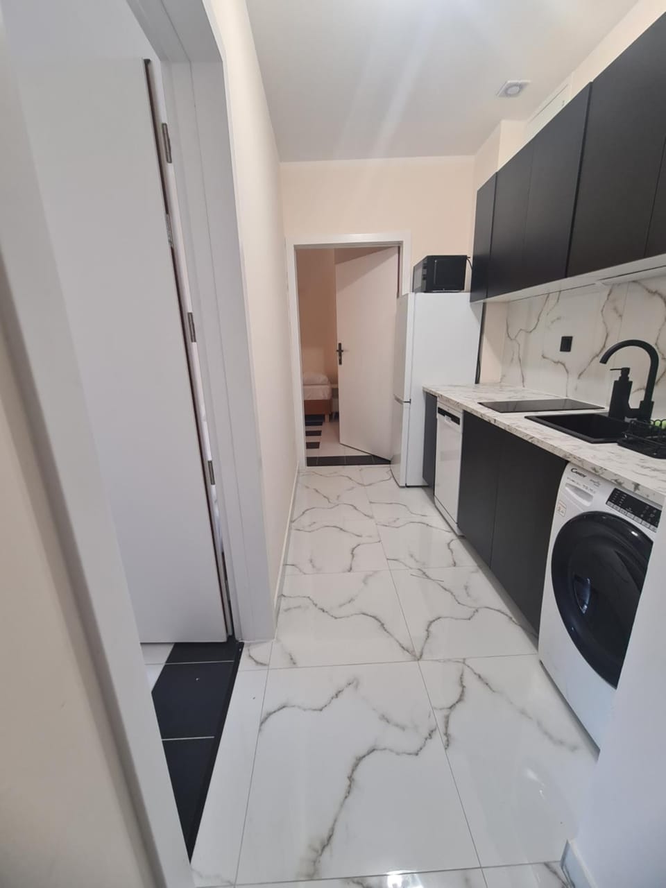Kitchen or kitchenette, Communal kitchen, dishwasher, washing machine, dryer, kitchen