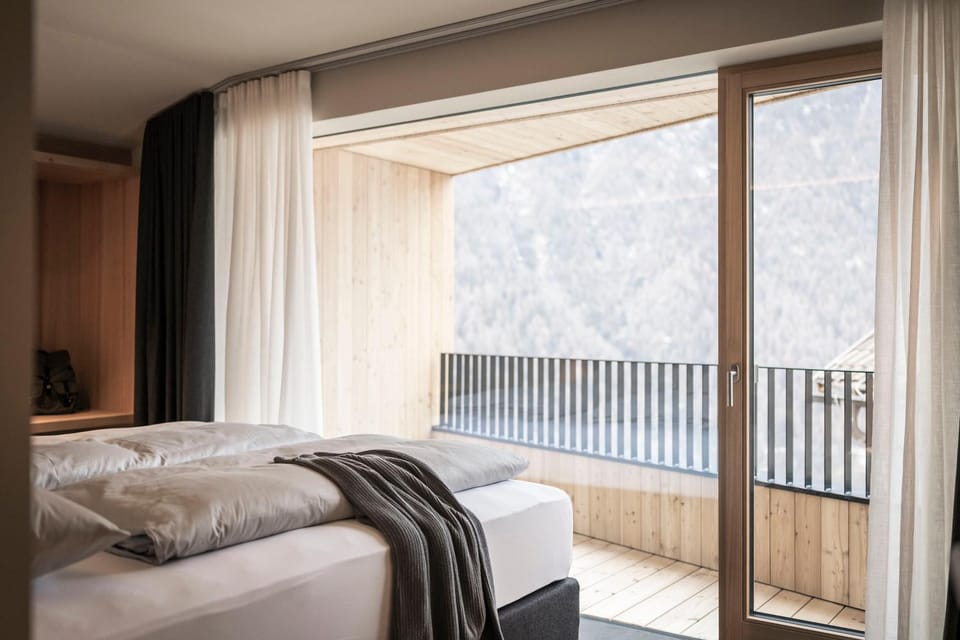 View (from property/room), Bedroom, Mountain view