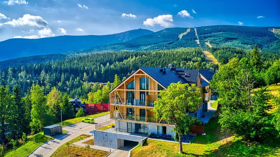 Property building, Bird's eye view