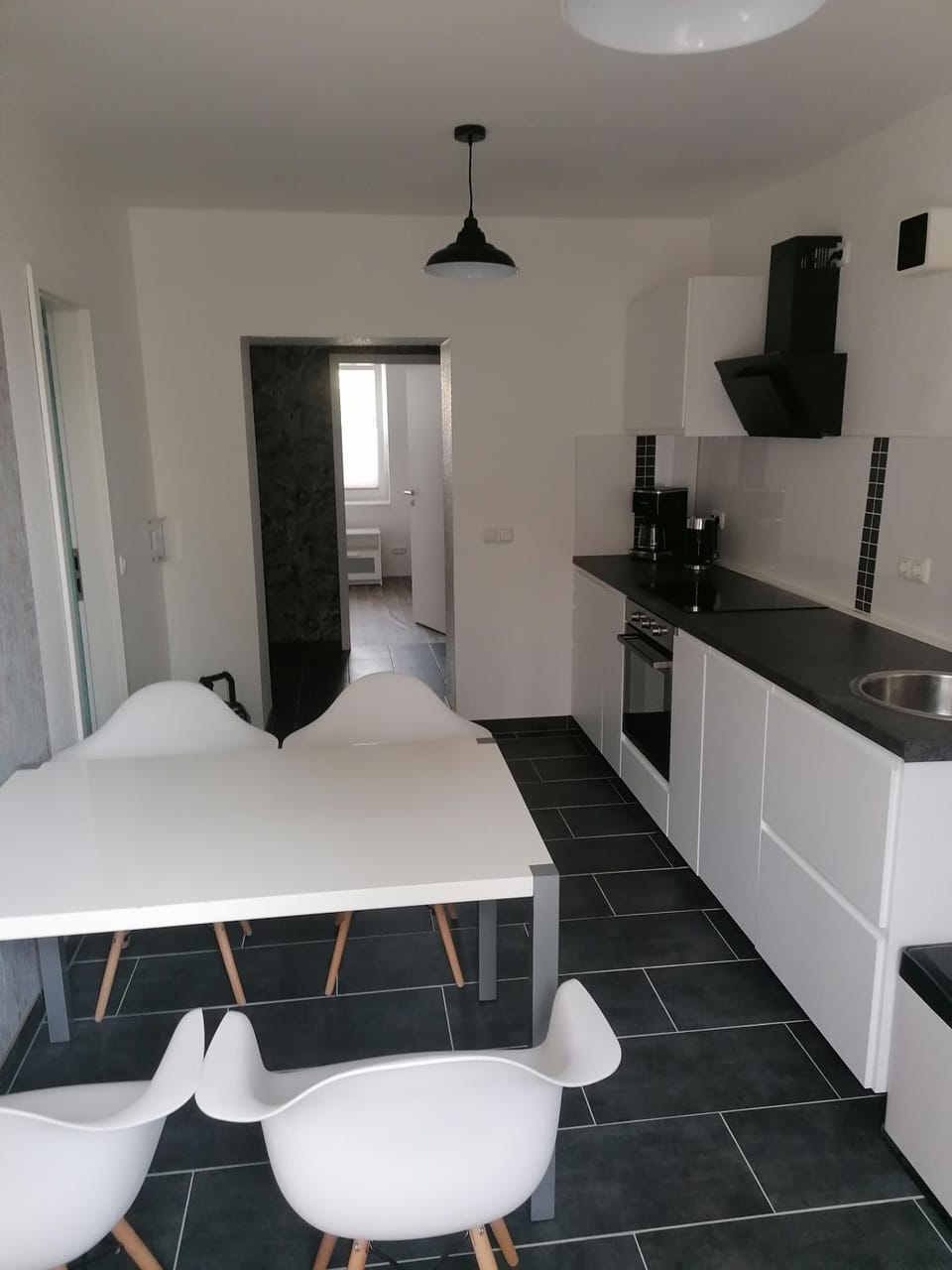 Kitchen or kitchenette, Dining area, stove