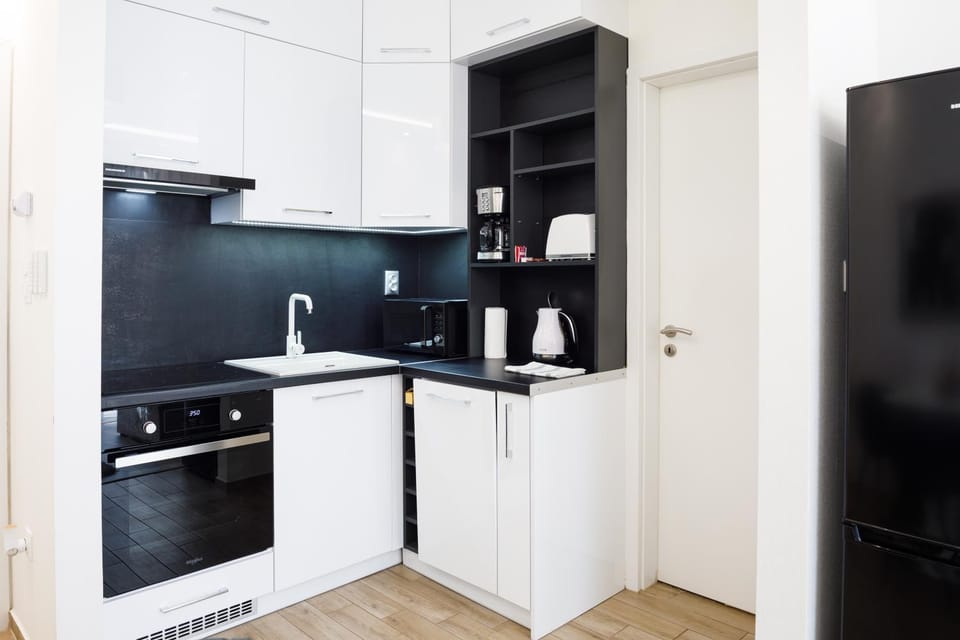 Coffee/tea facilities, Kitchen or kitchenette, dishwasher, minibar, oven, pet friendly, stove, toaster